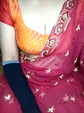 Snapshot of geetha_telugu_kan277 chatting on 09-25-25, 05:16 geetha telugu kan277 online show from 09-25-25, 05:16