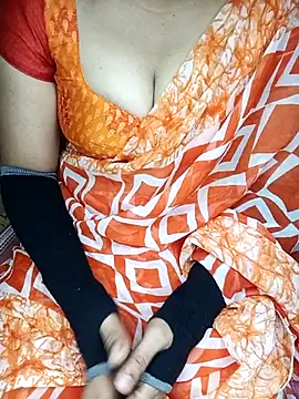 Snapshot of geetha_telugu_kan277 chatting on 10-04-25, 03:21 geetha telugu kan277 online show from 10-04-25, 03:21