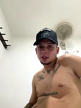 Cristopher1112 online show from 10-31-25, 08:26