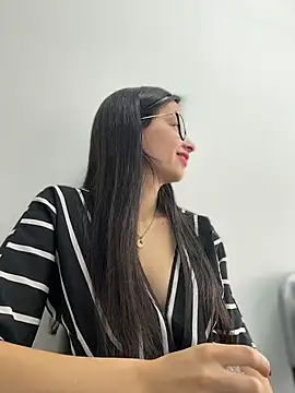 Soy Sara7 online show from 04-18-26, 12:42