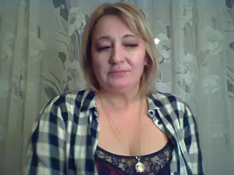 Snapshot of ArielXLoveresss chatting on 02-24-25, 05:42 ArielXLoveresss online show from 02-24-25, 05:42