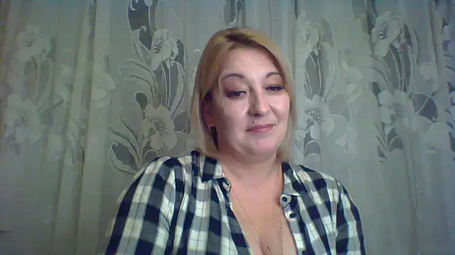 Snapshot of ArielXLoveresss chatting on 02-25-25, 04:21 ArielXLoveresss online show from 02-25-25, 04:21