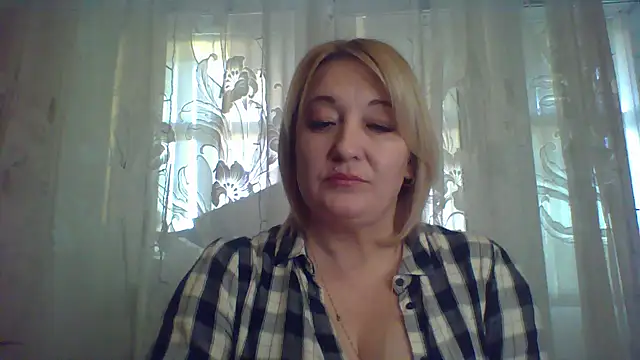 Snapshot of ArielXLoveresss chatting on 02-26-25, 03:08 ArielXLoveresss online show from 02-26-25, 03:08