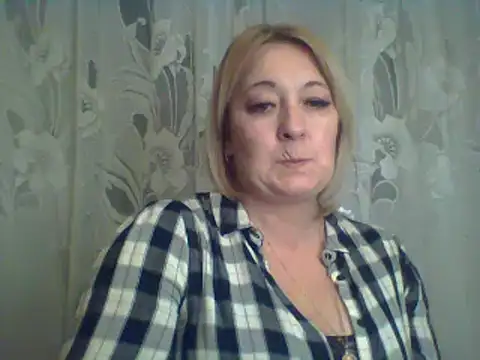 Snapshot of ArielXLoveresss chatting on 02-26-25, 06:11 ArielXLoveresss online show from 02-26-25, 06:11