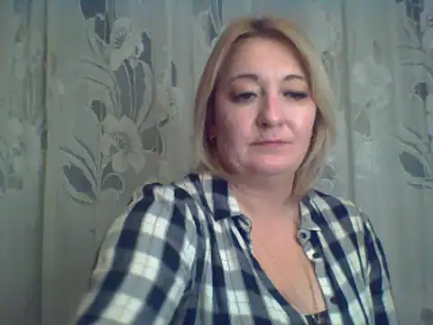Snapshot of ArielXLoveresss chatting on 02-27-25, 04:10 ArielXLoveresss online show from 02-27-25, 04:10
