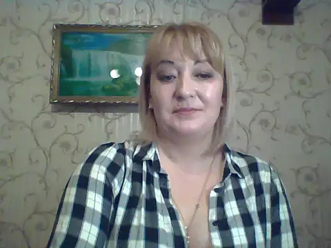 Snapshot of ArielXLoveresss chatting on 03-16-25, 08:10 ArielXLoveresss online show from 03-16-25, 08:10