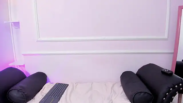 DaphneGlas online show from 03-14-25, 06:53