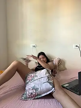 KiaraCut online show from 05-17-26, 06:59
