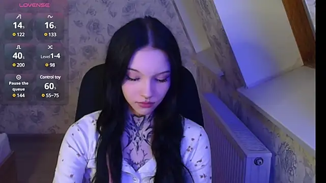 mefwhore online show from 03-19-25, 07:17