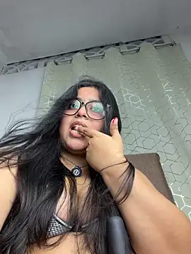 Snapshot of virginbrunette99 chatting on 03-08-26, 06:39 virginbrunette99 online show from 03-08-26, 06:39