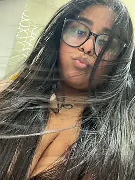 virginbrunette99 online show from 07-17-26, 06:31