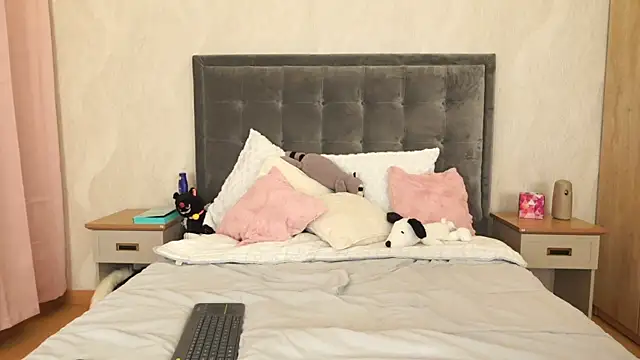 Snapshot of DaliaCruz chatting on 11-09-25, 07:12 DaliaCruz online show from 11-09-25, 07:12