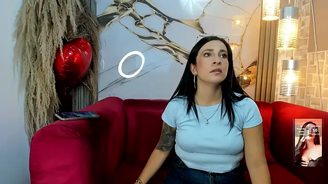 Bella williamss  online show from 05-14-26, 07:53