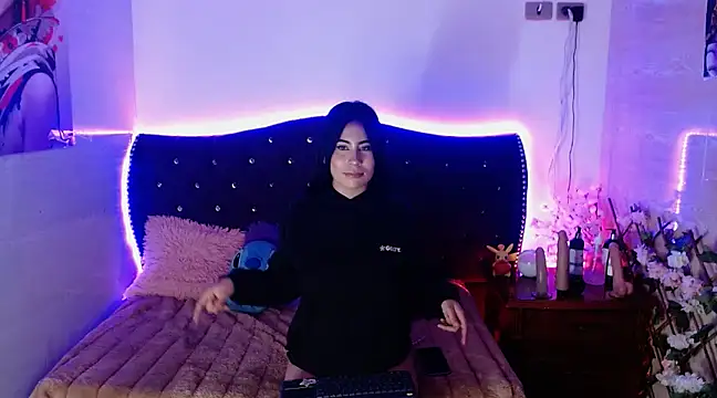 Snapshot of Minami_Nakamura chatting on 03-21-25, 01:45 Minami Nakamura online show from 03-21-25, 01:45