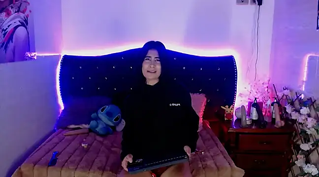 Snapshot of Minami_Nakamura chatting on 03-21-25, 05:54 Minami Nakamura online show from 03-21-25, 05:54