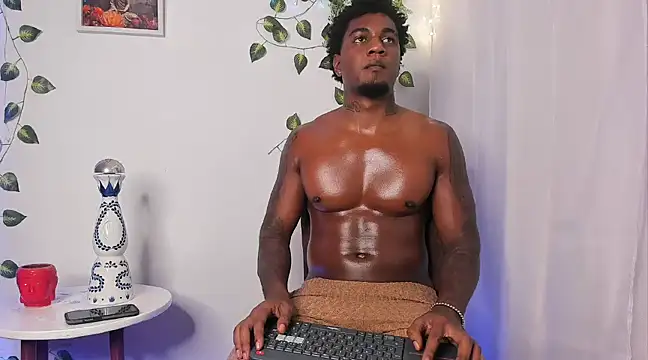 Snapshot of LOGAN_DRAKE chatting on 03-03-25, 03:52 LOGAN DRAKE online show from 03-03-25, 03:52