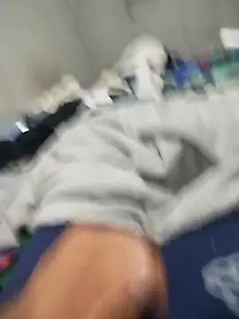 Snapshot of maynor1233 chatting on 10-31-25, 09:38 maynor1233 online show from 10-31-25, 09:38