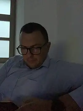 Mike8523 online show from 11-19-25, 05:29