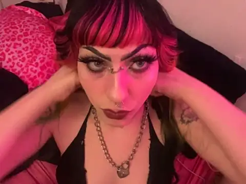 ChrryFoxx online show from 11-25-25, 11:21