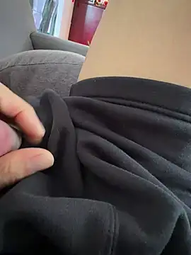 Tuyen8679 online show from 02-25-26, 11:47