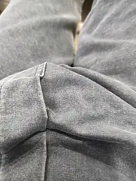 Snapshot of bbclip chatting on 02-27-25, 02:21 bbclip online show from 02-27-25, 02:21