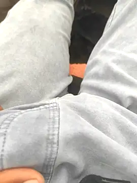 Snapshot of bbclip chatting on 09-17-25, 08:05 bbclip online show from 09-17-25, 08:05