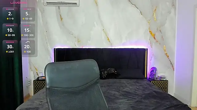 CutiePie69   online show from 03-20-25, 08:29