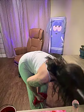 Snapshot of NaughtyLittleVeteran chatting on 03-03-25, 09:22 NaughtyLittleVeteran online show from 03-03-25, 09:22