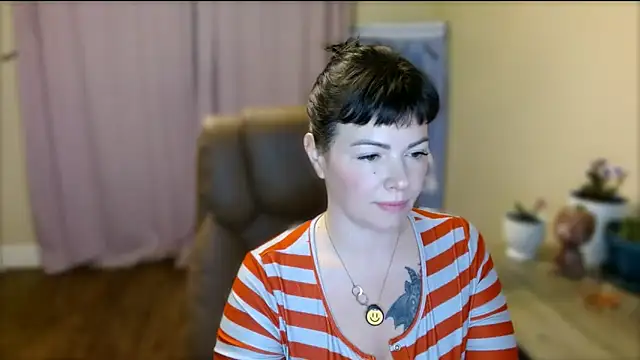 Snapshot of NaughtyLittleVeteran chatting on 03-09-25, 07:23 NaughtyLittleVeteran online show from 03-09-25, 07:23