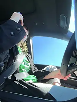 Snapshot of NaughtyLittleVeteran chatting on 03-17-25, 05:49 NaughtyLittleVeteran online show from 03-17-25, 05:49