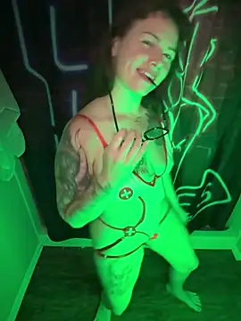 Snapshot of NaughtyLittleVeteran chatting on 10-29-25, 01:19 NaughtyLittleVeteran online show from 10-29-25, 01:19