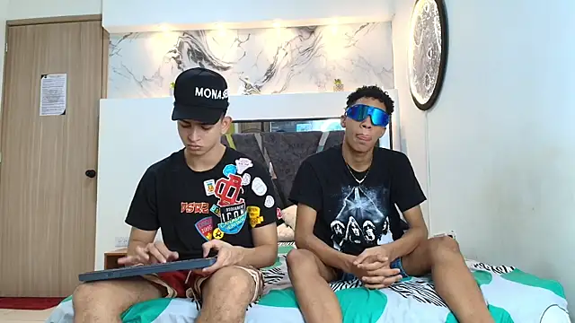 KING OFF BOYS online show from 10-17-25, 01:25