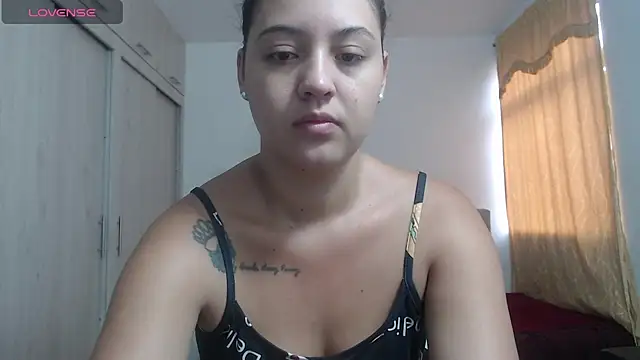 Snapshot of Anthonela_Queen chatting on 10-26-25, 12:55 Anthonela Queen online show from 10-26-25, 12:55