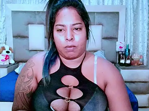 Snapshot of indiantopaz694u chatting on 03-13-25, 04:05 indiantopaz694u online show from 03-13-25, 04:05