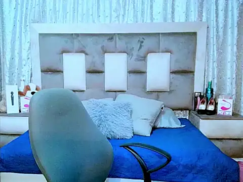 Snapshot of indiantopaz694u chatting on 03-17-25, 07:35 indiantopaz694u online show from 03-17-25, 07:35