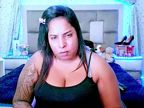 Snapshot of indiantopaz694u chatting on 09-16-25, 04:02 indiantopaz694u online show from 09-16-25, 04:02