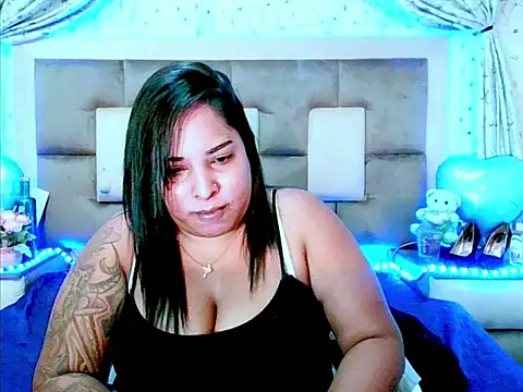 Snapshot of indiantopaz694u chatting on 10-06-25, 05:38 indiantopaz694u online show from 10-06-25, 05:38