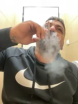 Snapshot of Alexander18edd chatting on 10-09-25, 12:25 Alexander18edd online show from 10-09-25, 12:25