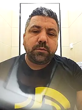 Snapshot of Alexander18edd chatting on 12-17-25, 09:04 Alexander18edd online show from 12-17-25, 09:04