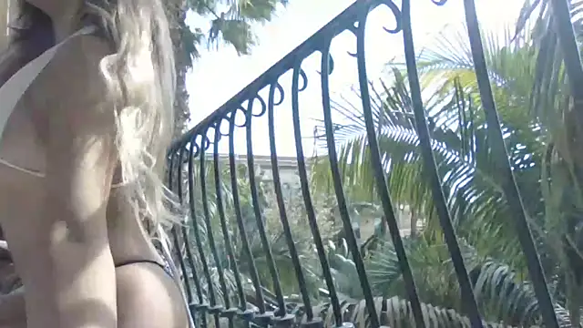 Snapshot of princesskimamii chatting on 03-10-25, 10:24 princesskimamii online show from 03-10-25, 10:24