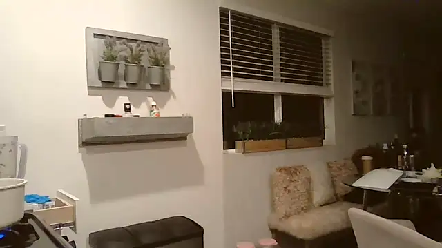 Snapshot of princesskimamii chatting on 11-02-25, 09:33 princesskimamii online show from 11-02-25, 09:33