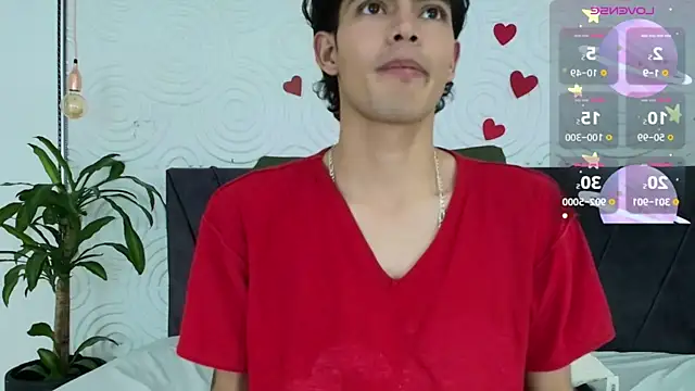 Snapshot of Maximoherrera_16 chatting on 05-28-26, 12:46 Maximoherrera 16 online show from 05-28-26, 12:46