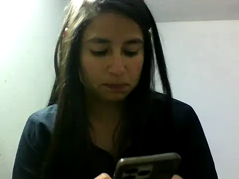 Snapshot of Escarcha-blue chatting on 02-28-25, 03:04 Escarcha-blue online show from 02-28-25, 03:04