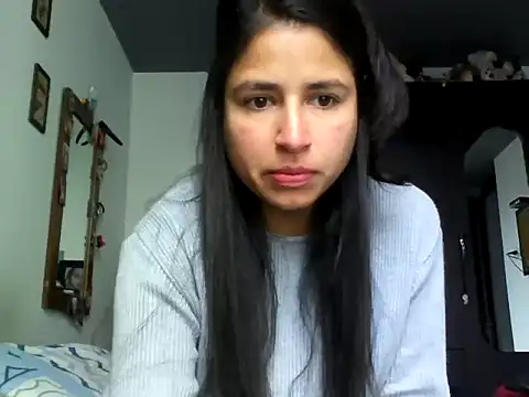 Snapshot of Escarcha-blue chatting on 03-07-25, 12:45 Escarcha-blue online show from 03-07-25, 12:45