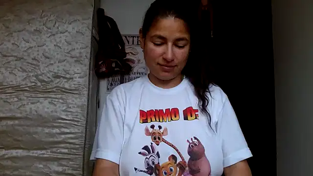 Snapshot of Escarcha-blue chatting on 09-20-25, 03:24 Escarcha-blue online show from 09-20-25, 03:24