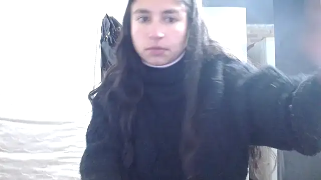 Snapshot of Escarcha-blue chatting on 10-13-25, 02:44 Escarcha-blue online show from 10-13-25, 02:44