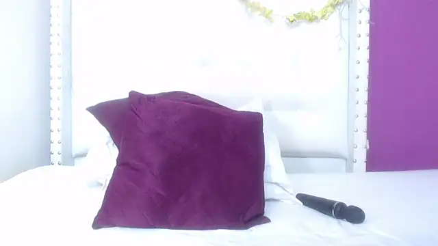 naughty teen18 online show from 03-04-25, 04:52