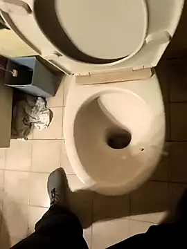 Snapshot of Andros1975 chatting on 09-28-25, 10:37 Andros1975 online show from 09-28-25, 10:37