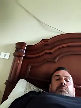 Snapshot of Andros1975 chatting on 10-08-25, 05:32 Andros1975 online show from 10-08-25, 05:32