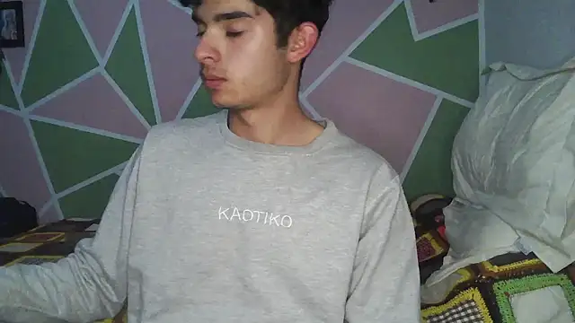 Snapshot of Jacktowell_ chatting on 09-23-25, 03:20 Jacktowell  online show from 09-23-25, 03:20